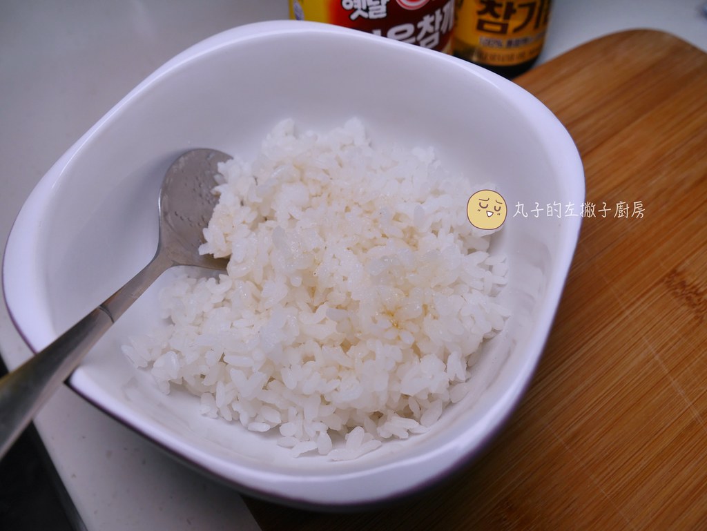 【新手食譜】不用捲簾!忠武海苔飯捲:只要海苔+飯,初學者也能做出道地韓式飯捲 @Maruko(丸子)與美食有個約會