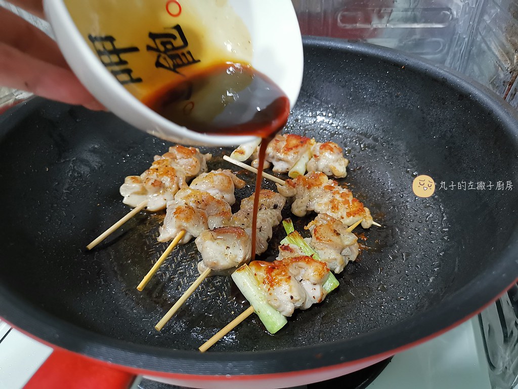 日式居酒屋「照燒雞腿」肉串,照燒醬汁、平底鍋料理做法 @Maruko(丸子)與美食有個約會