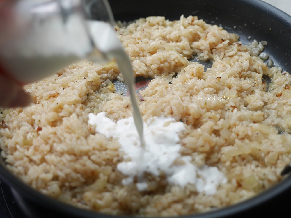 燉飯食譜「S&B 日本愛思必-四種起司奶油燉菜白醬料理塊」簡單濃厚的奶油培根燉飯 @Maruko(丸子)與美食有個約會 燉飯食譜「S&B 日本愛思必-四種起司奶油燉菜白醬料理塊」簡單濃厚的奶油培根燉飯 @Maruko(丸子)與美食有個約會