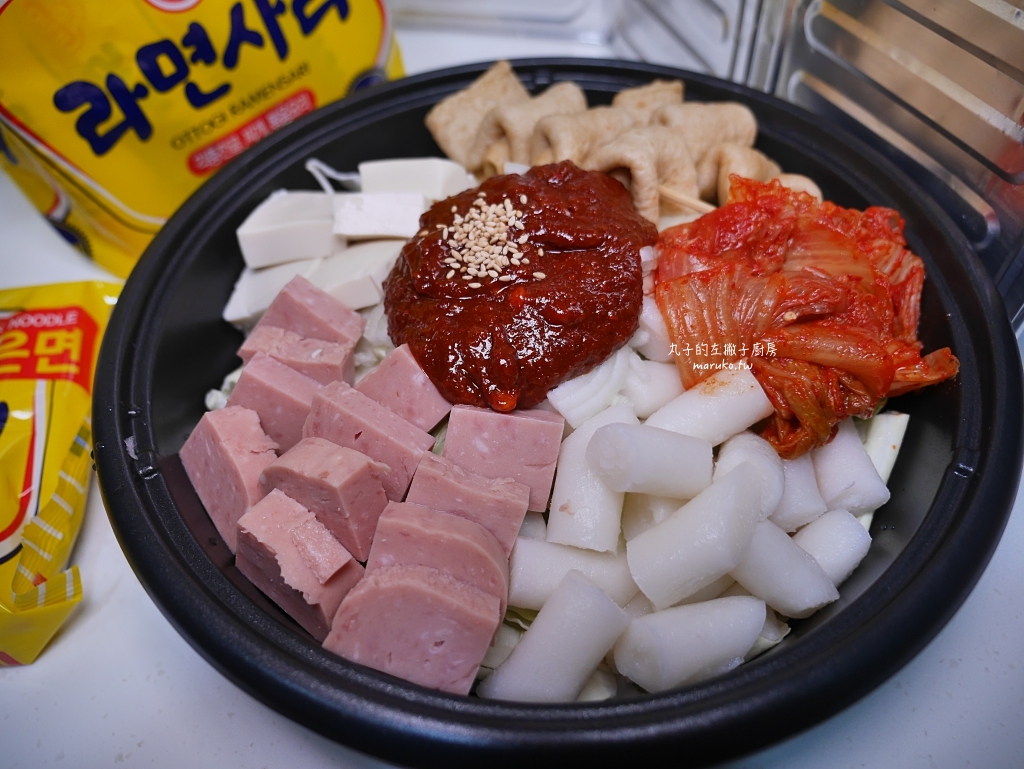 【食譜】韓式部隊火鍋 暖呼呼的韓式火鍋 韓國辣湯鍋做法 @Maruko(丸子)與美食有個約會