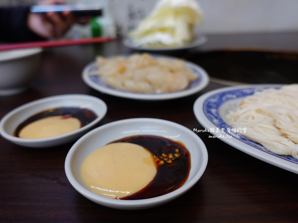 萬華美食｜鴨味仔炭火薑母鴨：被薑母鴨耽誤的鹽酥雞店？炭火甘甜湯頭＋酥脆鹽酥雞，老饕的隱藏版吃法！ @Maruko(丸子)與美食有個約會