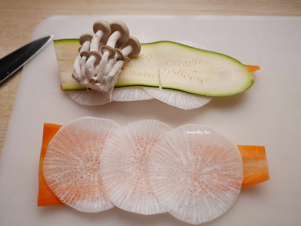 【味噌火鍋食譜】千層白菜豬肉鍋做法｜超暖心味噌鍋物，冬季必學的圍爐料理 @Maruko(丸子)與美食有個約會