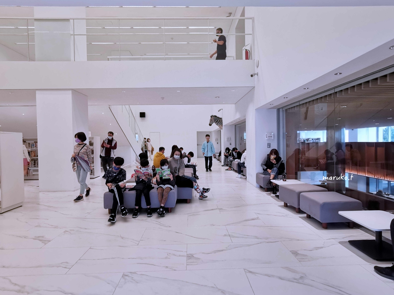 屏東縣立圖書館總館 南國首座森林圖書館，還書得來速快速又方便！ @Maruko(丸子)與美食有個約會