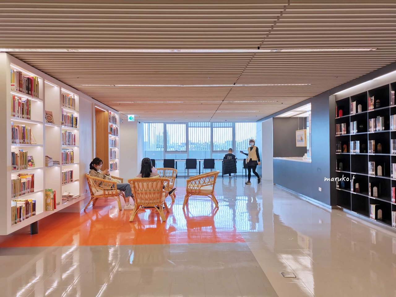 屏東縣立圖書館總館 南國首座森林圖書館，還書得來速快速又方便！ @Maruko(丸子)與美食有個約會