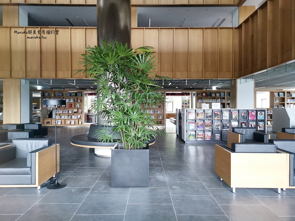 屏東縣立圖書館總館 南國首座森林圖書館，還書得來速快速又方便！ @Maruko(丸子)與美食有個約會