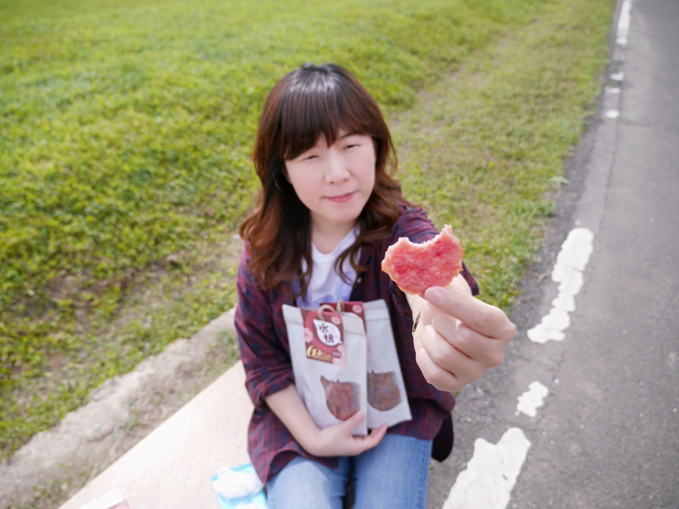 【彰化伴手禮推薦】水根肉乾&middot;金沙鹹蛋黃肉乾/新食感肉乾有益生菌鹹蛋黃顆粒/嚴選福華畜牧場在地食材 @Maruko(丸子)與美食有個約會