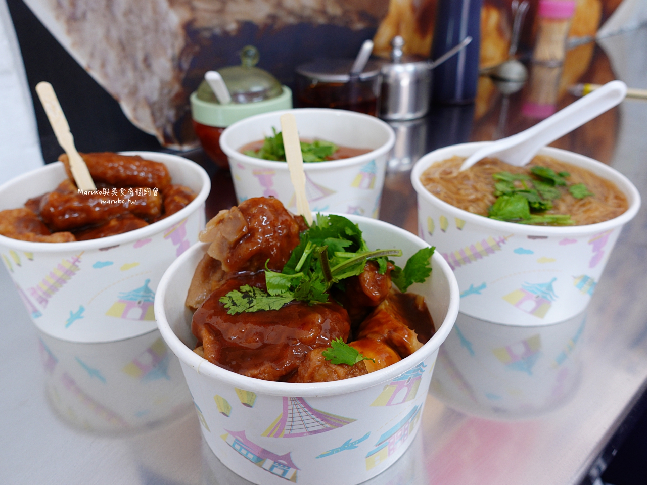 【萬華美食】艋舺甜不辣｜彰化肉圓、蚵仔麵線在地人都愛的古早味 @Maruko(丸子)與美食有個約會