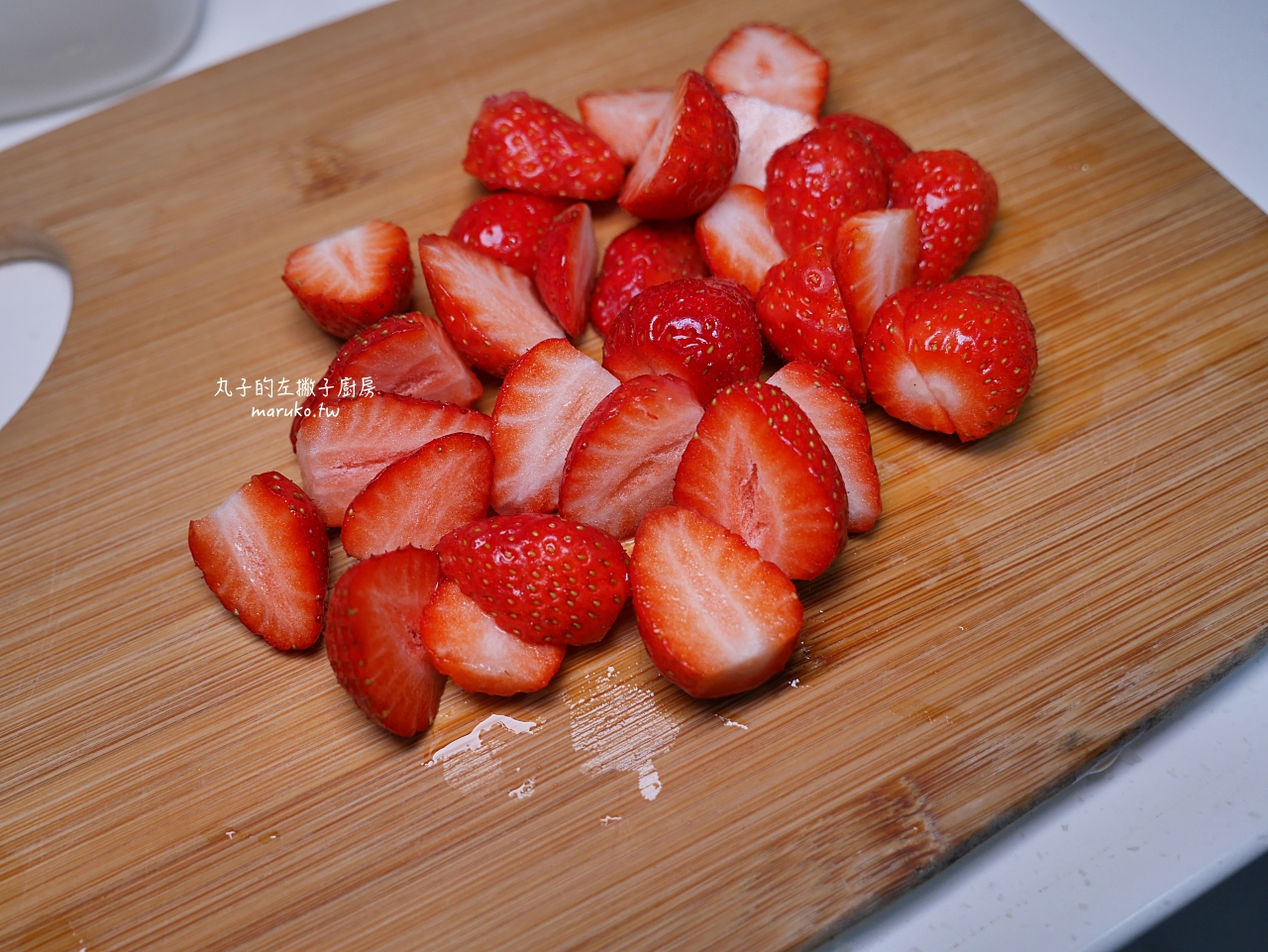 【食譜】草莓氣泡飲|夏天的純天然草莓果醬清涼飲品簡易做法 @Maruko(丸子)與美食有個約會 【食譜】草莓氣泡飲|夏天的純天然草莓果醬清涼飲品簡易做法 @Maruko(丸子)與美食有個約會