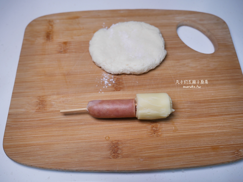 【食譜】韓國起司熱狗 二種食材做會牽絲的韓國起司熱狗 @Maruko(丸子)與美食有個約會 【食譜】韓國起司熱狗 二種食材做會牽絲的韓國起司熱狗 @Maruko(丸子)與美食有個約會
