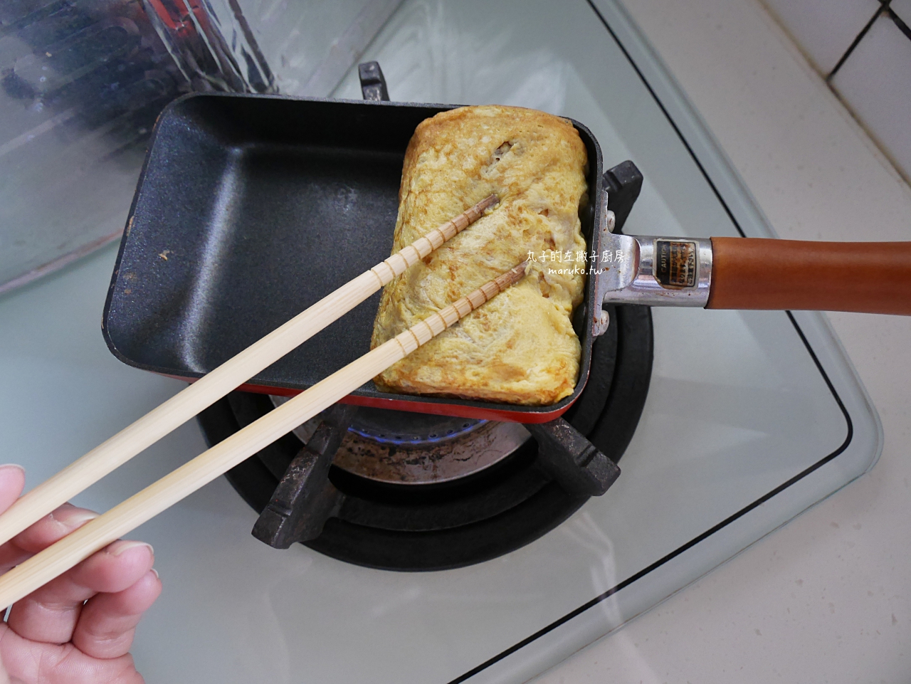 【食譜】鮭魚飯糰/簡單快速不需要工具日式手捏飯糰做法 @Maruko(丸子)與美食有個約會 【食譜】鮭魚飯糰/簡單快速不需要工具日式手捏飯糰做法 @Maruko(丸子)與美食有個約會
