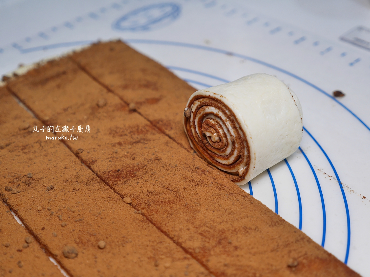 【食譜】肉桂捲蛋糕/綠山農場鮮奶油取代部分牛奶口感更鬆軟/鮮奶油食譜推薦 @Maruko(丸子)與美食有個約會 【食譜】肉桂捲蛋糕/綠山農場鮮奶油取代部分牛奶口感更鬆軟/鮮奶油食譜推薦 @Maruko(丸子)與美食有個約會