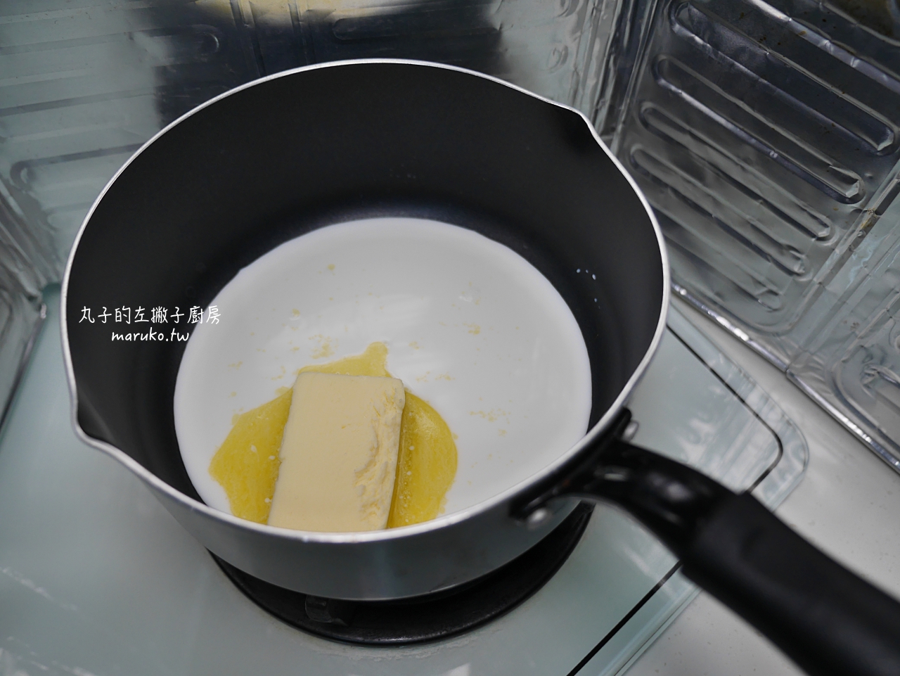 【食譜】肉桂捲蛋糕/綠山農場鮮奶油取代部分牛奶口感更鬆軟/鮮奶油食譜推薦 @Maruko(丸子)與美食有個約會 【食譜】肉桂捲蛋糕/綠山農場鮮奶油取代部分牛奶口感更鬆軟/鮮奶油食譜推薦 @Maruko(丸子)與美食有個約會