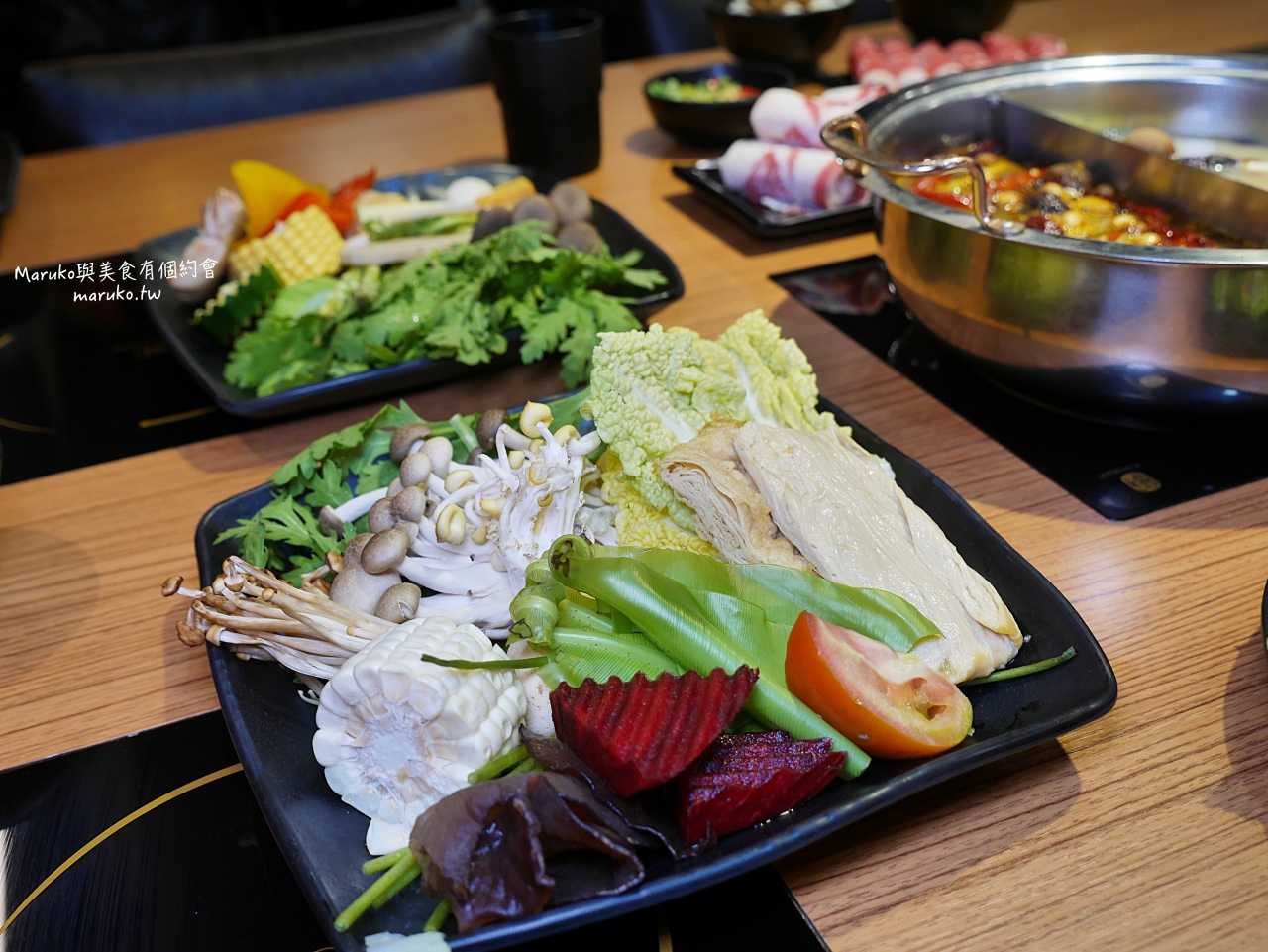 【蘆洲】蒙古紅火鍋吃到飽 100種以上海鮮、蔬菜、安格斯牛吃到飽 捷運蘆洲站火鍋推薦 @Maruko(丸子)與美食有個約會