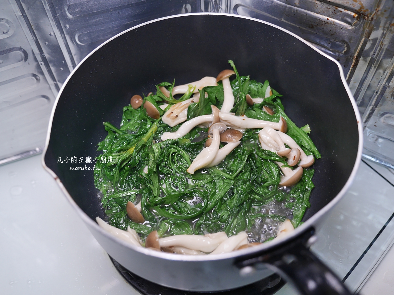【食譜】賣漁人家嚴選海鮮/廣島牡蠣清肉二道料理實作分享/網購宅配推薦 @Maruko(丸子)與美食有個約會