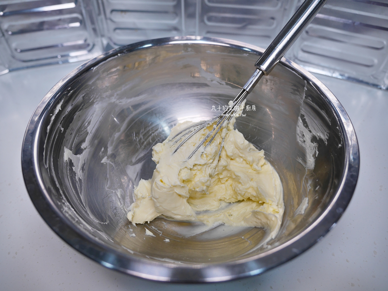 【食譜】巴斯克乳酪蛋糕做法｜免打發、零失敗！攪拌就能完成的濃郁起司蛋糕 @Maruko(丸子)與美食有個約會