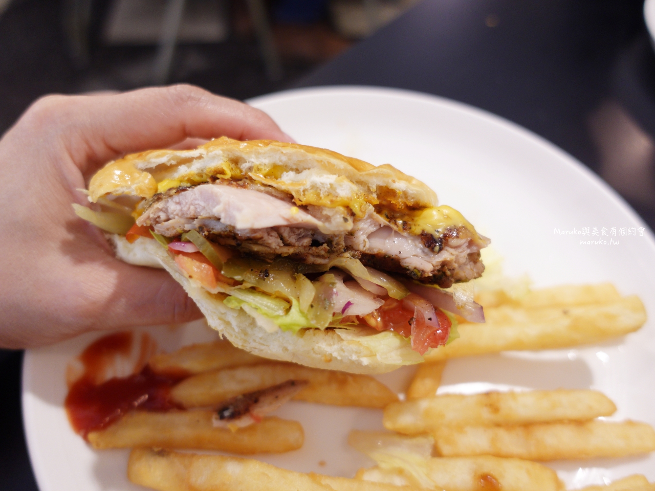 【台北】AWESOME BURGER 澳森漢堡/隱藏巷內迷你小店老饕都愛的漢堡/平價實在值得再訪/市政府站美式漢堡 @Maruko(丸子)與美食有個約會