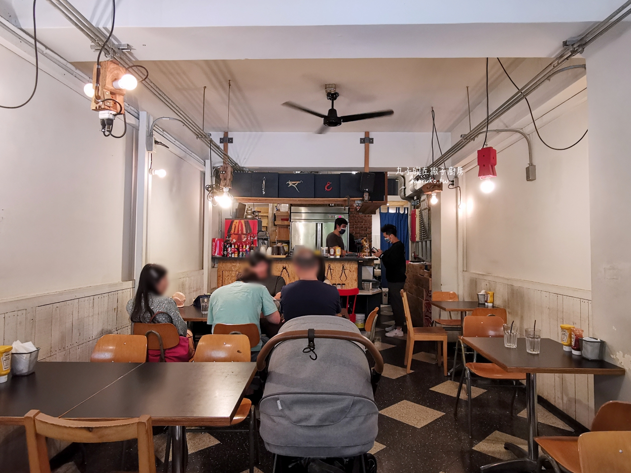 【台北】AWESOME BURGER 澳森漢堡/隱藏巷內迷你小店老饕都愛的漢堡/平價實在值得再訪/市政府站美式漢堡 @Maruko(丸子)與美食有個約會 【台北】AWESOME BURGER 澳森漢堡/隱藏巷內迷你小店老饕都愛的漢堡/平價實在值得再訪/市政府站美式漢堡 @Maruko(丸子)與美食有個約會