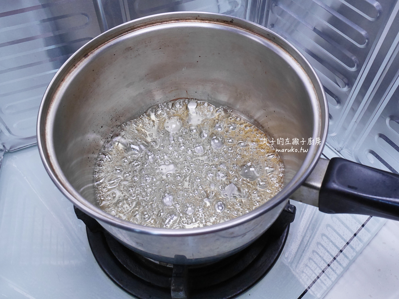 【食譜】蜂巢焦糖脆脆/風靡韓國讓甜點變身為華麗點心的焦糖脆脆做法 @Maruko(丸子)與美食有個約會