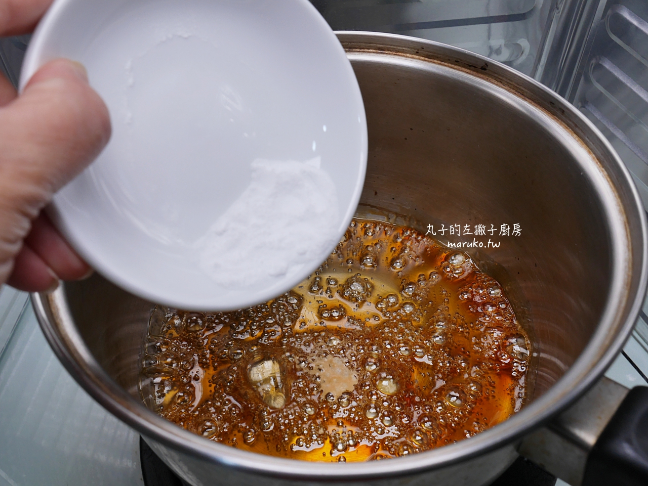 【食譜】蜂巢焦糖脆脆/風靡韓國讓甜點變身為華麗點心的焦糖脆脆做法 @Maruko(丸子)與美食有個約會