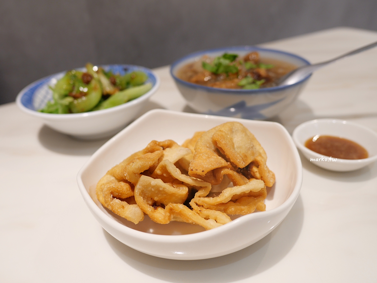 【永和】食八子 永和排骨羹在地20年老店再翻新環境更好，美味不減！ @Maruko(丸子)與美食有個約會