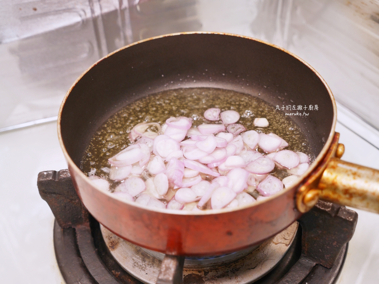 【食譜】白飯殺手來了！古早味蒜蓉雞肉飯，學會這鍋百搭醬汁就搞定 @Maruko(丸子)與美食有個約會