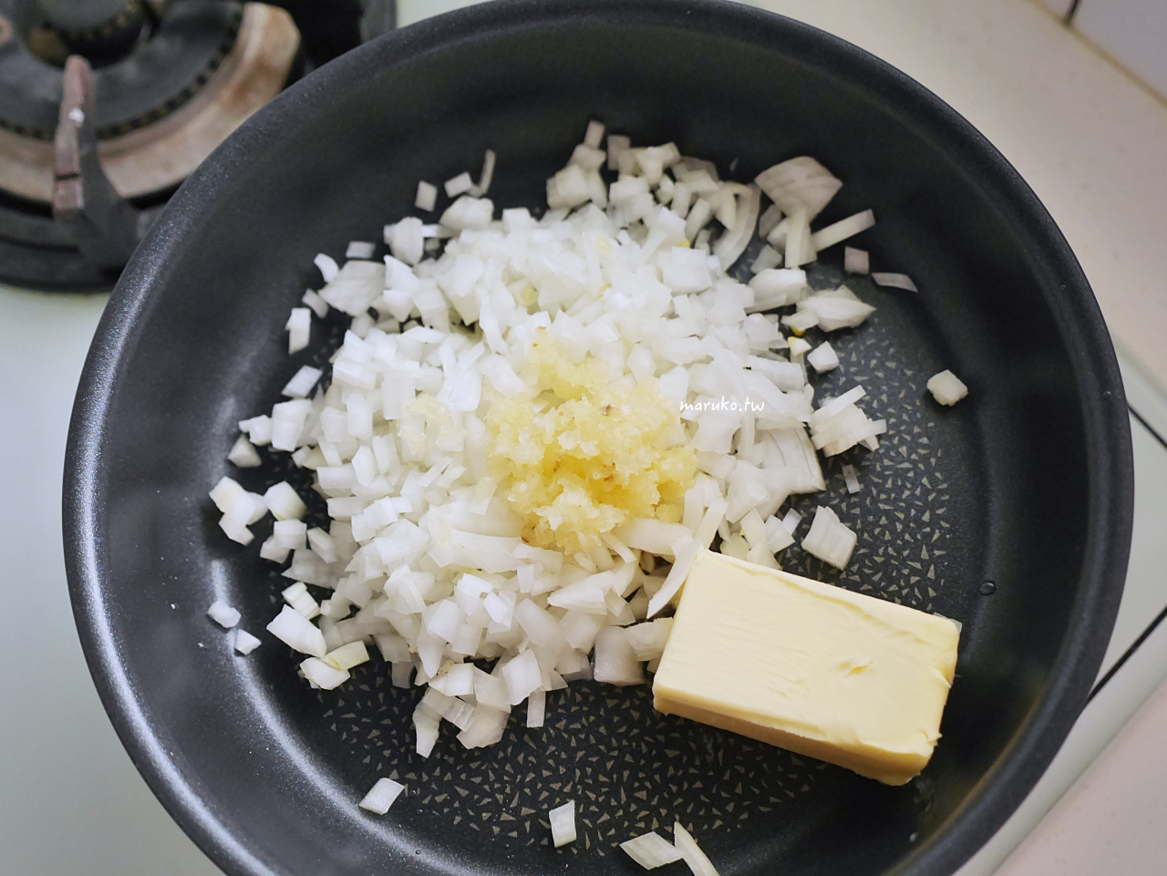 【手抓海鮮食譜】美式南方風味手抓海鮮：用美膳雅蒸鮮鍋 6L 輕鬆做，聚餐必備豪華海鮮桶！ @Maruko(丸子)與美食有個約會