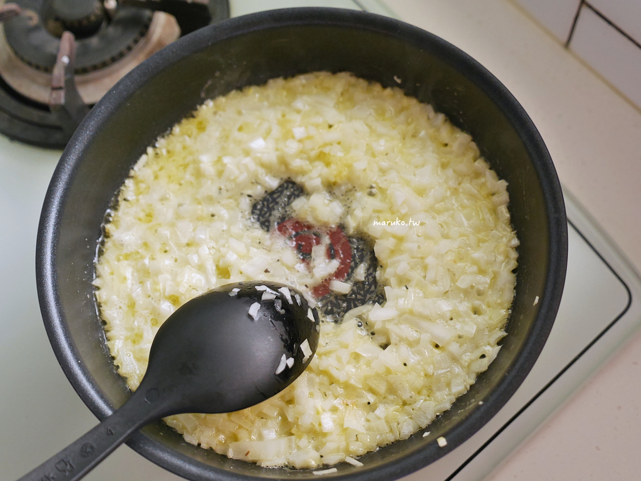 【手抓海鮮食譜】美式南方風味手抓海鮮：用美膳雅蒸鮮鍋 6L 輕鬆做，聚餐必備豪華海鮮桶！ @Maruko(丸子)與美食有個約會