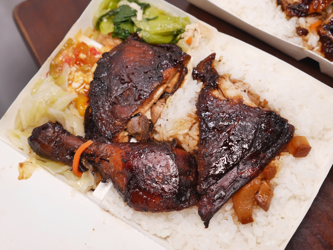 【台北】金銘雞腿魯肉飯 萬華在地隱藏版人氣便當 用中藥滷的黑雞腿 @Maruko(丸子)與美食有個約會 【台北】金銘雞腿魯肉飯 萬華在地隱藏版人氣便當 用中藥滷的黑雞腿 @Maruko(丸子)與美食有個約會