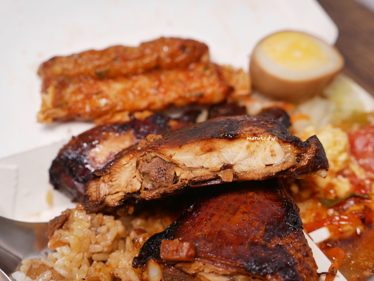 【台北】金銘雞腿魯肉飯 萬華在地隱藏版人氣便當 用中藥滷的黑雞腿 @Maruko(丸子)與美食有個約會 【台北】金銘雞腿魯肉飯 萬華在地隱藏版人氣便當 用中藥滷的黑雞腿 @Maruko(丸子)與美食有個約會