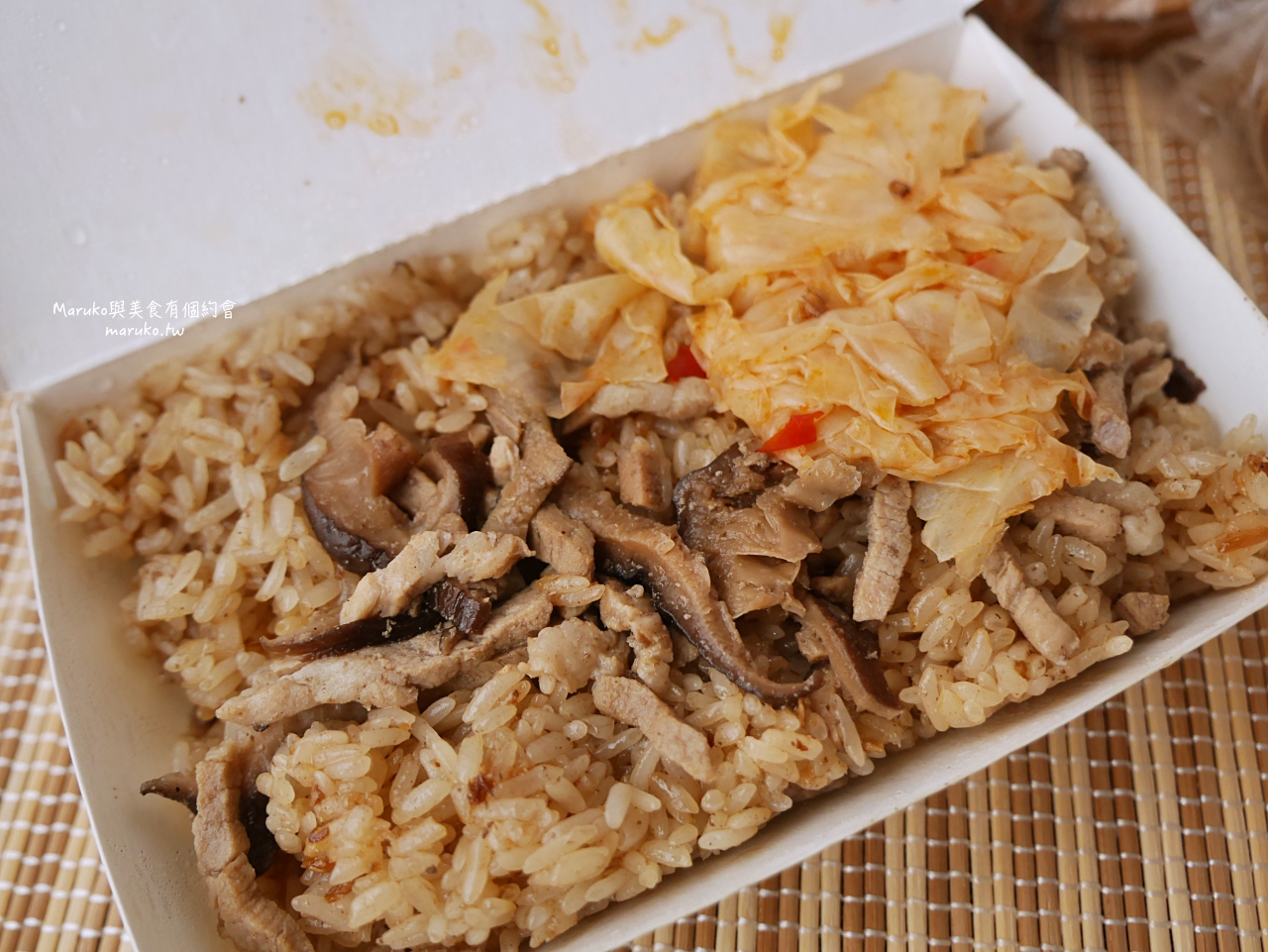 【台北】一流油飯 古亭市場在地美食 油飯 芋頭米粉湯 港式蘿蔔糕 樣樣推 @Maruko(丸子)與美食有個約會