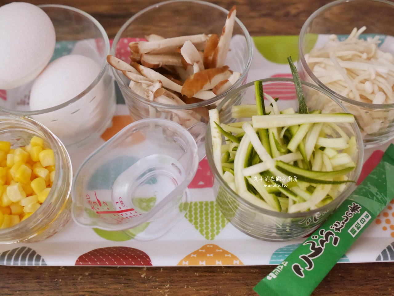 【食譜】雞蛋蔬菜煎餅 充滿雞蛋香氣的煎餅 清冰箱料理分享 @Maruko(丸子)與美食有個約會 【食譜】雞蛋蔬菜煎餅 充滿雞蛋香氣的煎餅 清冰箱料理分享 @Maruko(丸子)與美食有個約會