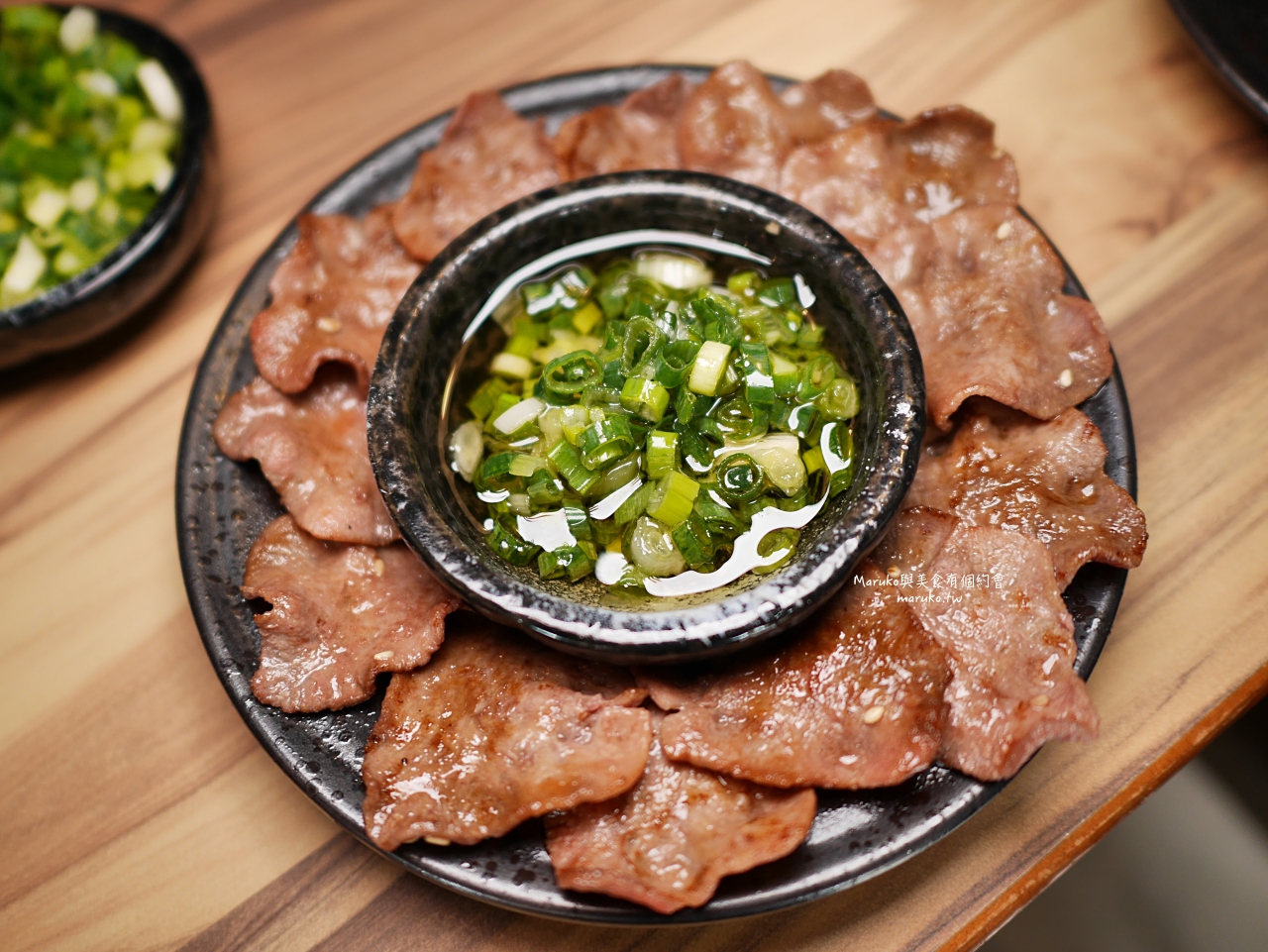 【桃園美食】和東燒肉屋｜百元午間燒肉定食，招牌牛舌七吃拼盤一次滿足 @Maruko(丸子)與美食有個約會