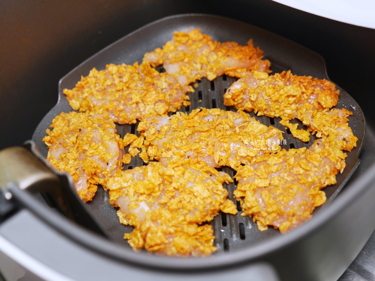 【食譜】起司玉米片炸雞 超簡單 快速炸雞做法 雞胸肉 免油炸氣炸鍋食譜 @Maruko(丸子)與美食有個約會 【食譜】起司玉米片炸雞 超簡單 快速炸雞做法 雞胸肉 免油炸氣炸鍋食譜 @Maruko(丸子)與美食有個約會