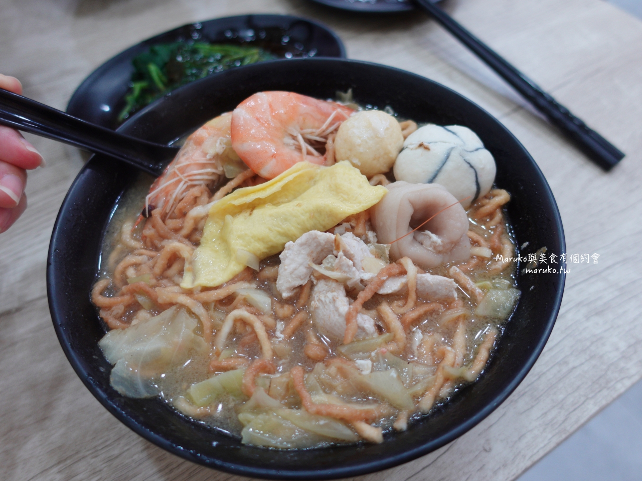 【台北】明弘無刺虱目魚專賣店 魚市場旁凌晨3點就營業虱目魚湯、海鮮粥，用料實在又新鮮！ @Maruko(丸子)與美食有個約會