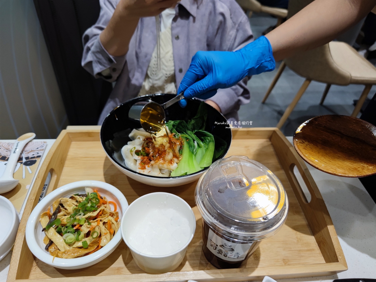 【台北】蜀䴺清 海底撈旗下品牌只要60元 吃到飽小菜,小米粥,甜品,飲料 還有桌邊上菜秀 @Maruko(丸子)與美食有個約會