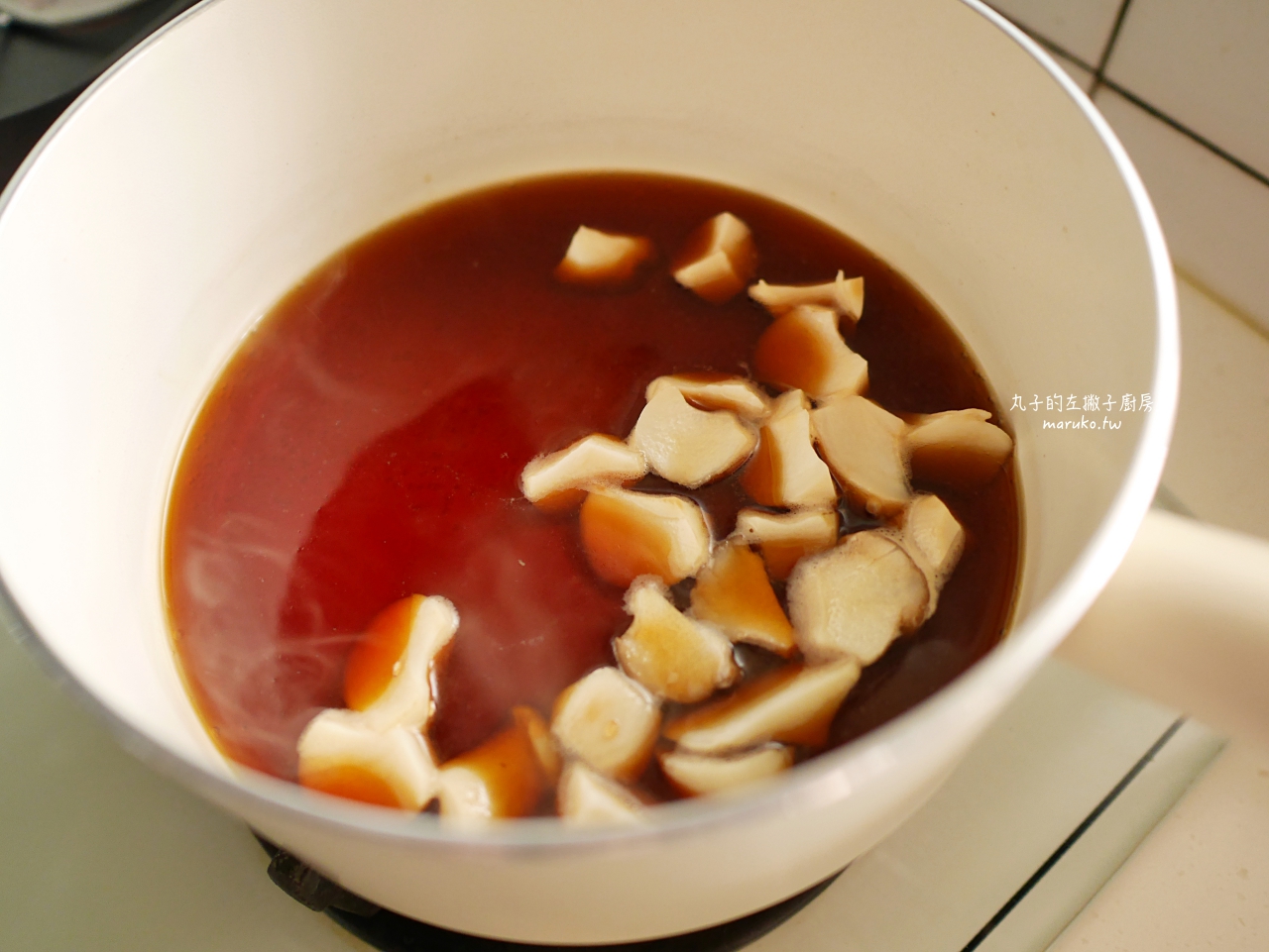 【韓式小菜食譜】夏天必備的15道冰箱常備菜!打開就能吃,清爽開胃白飯殺手 @Maruko(丸子)與美食有個約會 【韓式小菜食譜】夏天必備的15道冰箱常備菜!打開就能吃,清爽開胃白飯殺手 @Maruko(丸子)與美食有個約會
