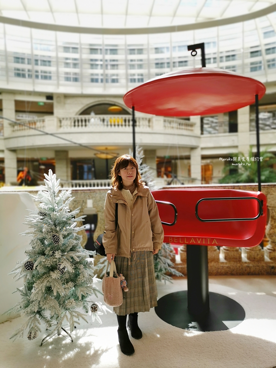2021 信義區聖誕裝置 BELLAVITA 貴婦百貨 白雪之戀 冬日滑雪村 信義新光三越迷霧森林 @Maruko(丸子)與美食有個約會
