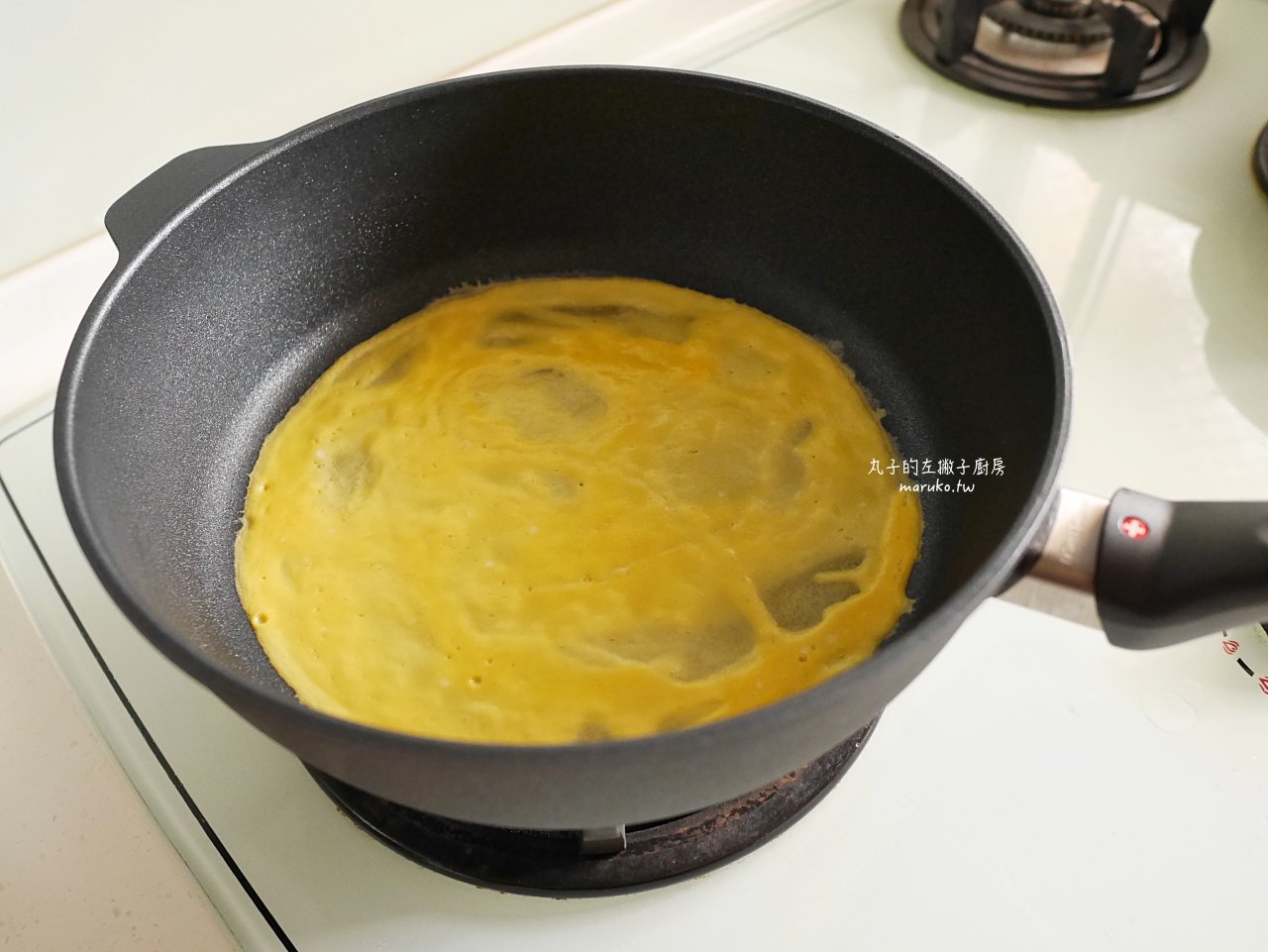 【年菜食譜】臘味蘿蔔糕 黃金福袋 熱門年菜 Swiss Diamond 瑞士鑽石鍋上菜 實用分享推薦 @Maruko(丸子)與美食有個約會 【年菜食譜】臘味蘿蔔糕 黃金福袋 熱門年菜 Swiss Diamond 瑞士鑽石鍋上菜 實用分享推薦 @Maruko(丸子)與美食有個約會