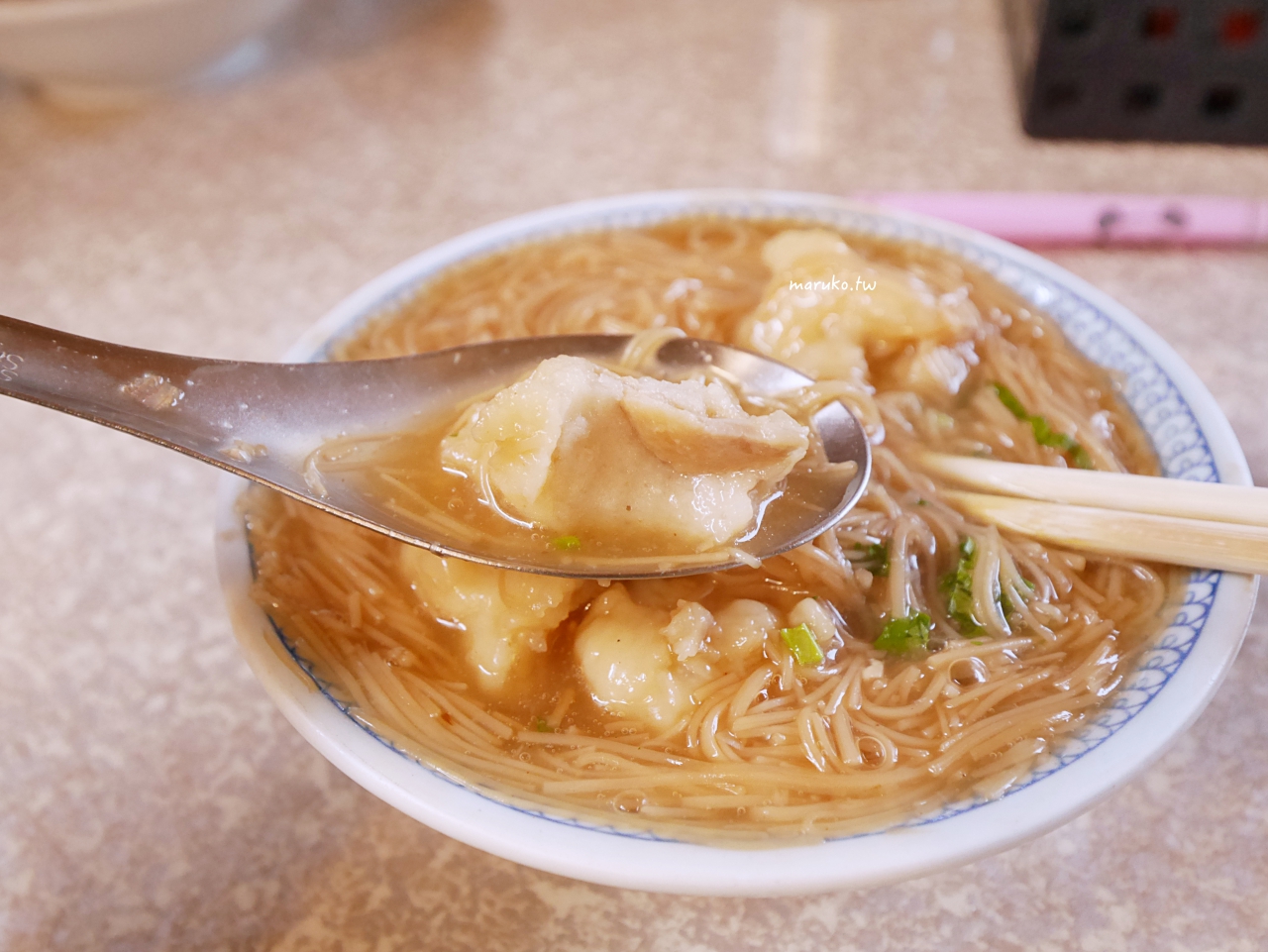 【基隆】三沙灣麵線焿 魚漿大腸羹新鮮又夠味,雨天照樣爆 基隆好好玩 @Maruko(丸子)與美食有個約會 【基隆】三沙灣麵線焿 魚漿大腸羹新鮮又夠味,雨天照樣爆 基隆好好玩 @Maruko(丸子)與美食有個約會
