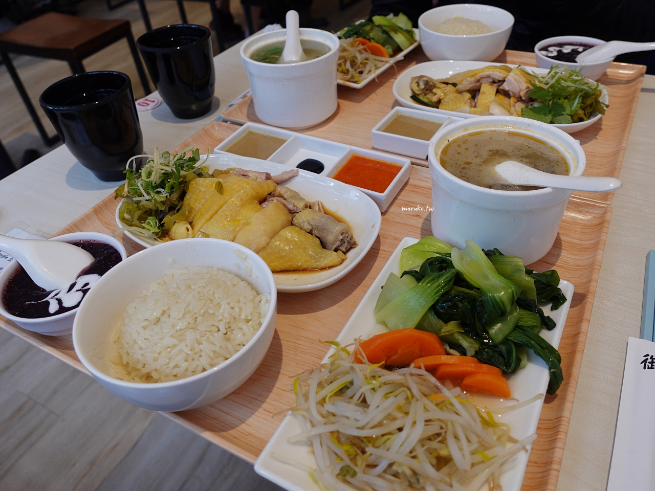 【台北】文慶雞 一賣20年新加坡海南雞飯老店,搬遷風味重現 @Maruko(丸子)與美食有個約會