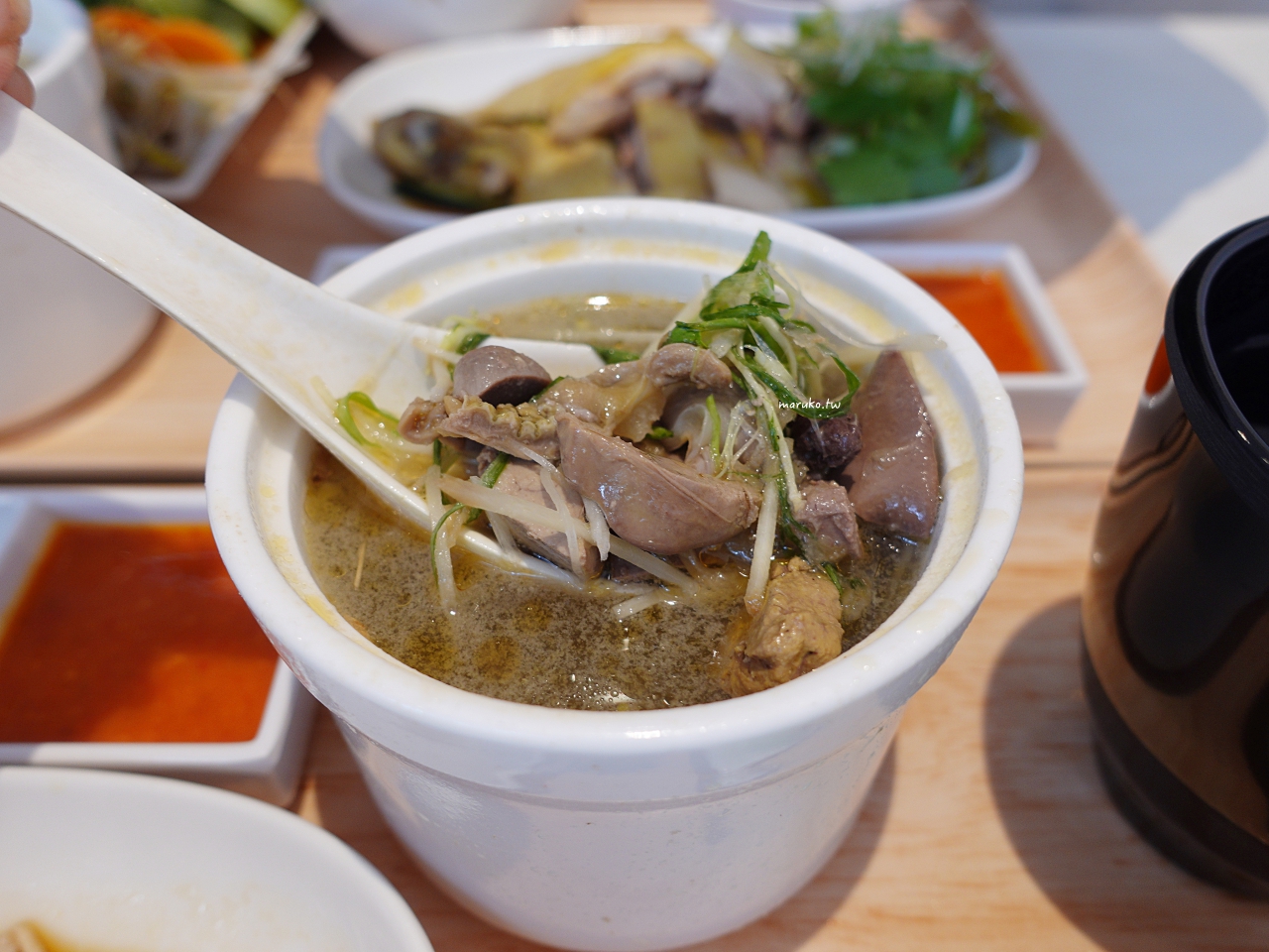 【台北】文慶雞 一賣20年新加坡海南雞飯老店,搬遷風味重現 @Maruko(丸子)與美食有個約會