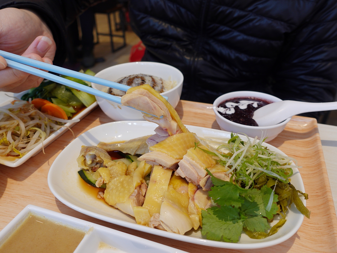 【台北】文慶雞 一賣20年新加坡海南雞飯老店,搬遷風味重現 @Maruko(丸子)與美食有個約會