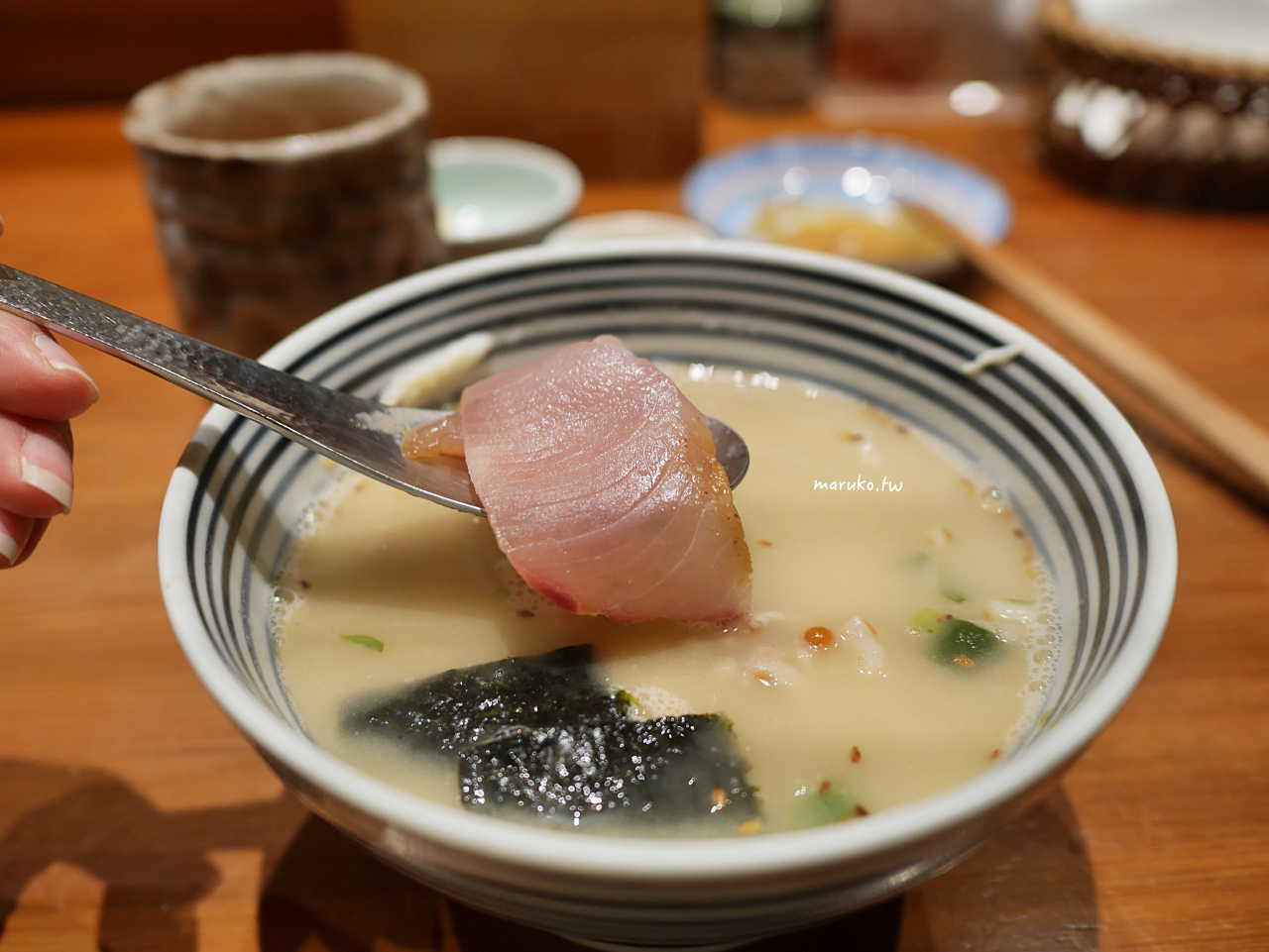 【台北信義】日本橋海鮮丼辻半 (Tsujihan) 攻略!東京排名第一「珠寶盒海鮮丼」,必吃獨創真鯛高湯茶泡飯 @Maruko(丸子)與美食有個約會 【台北信義】日本橋海鮮丼辻半 (Tsujihan) 攻略!東京排名第一「珠寶盒海鮮丼」,必吃獨創真鯛高湯茶泡飯 @Maruko(丸子)與美食有個約會