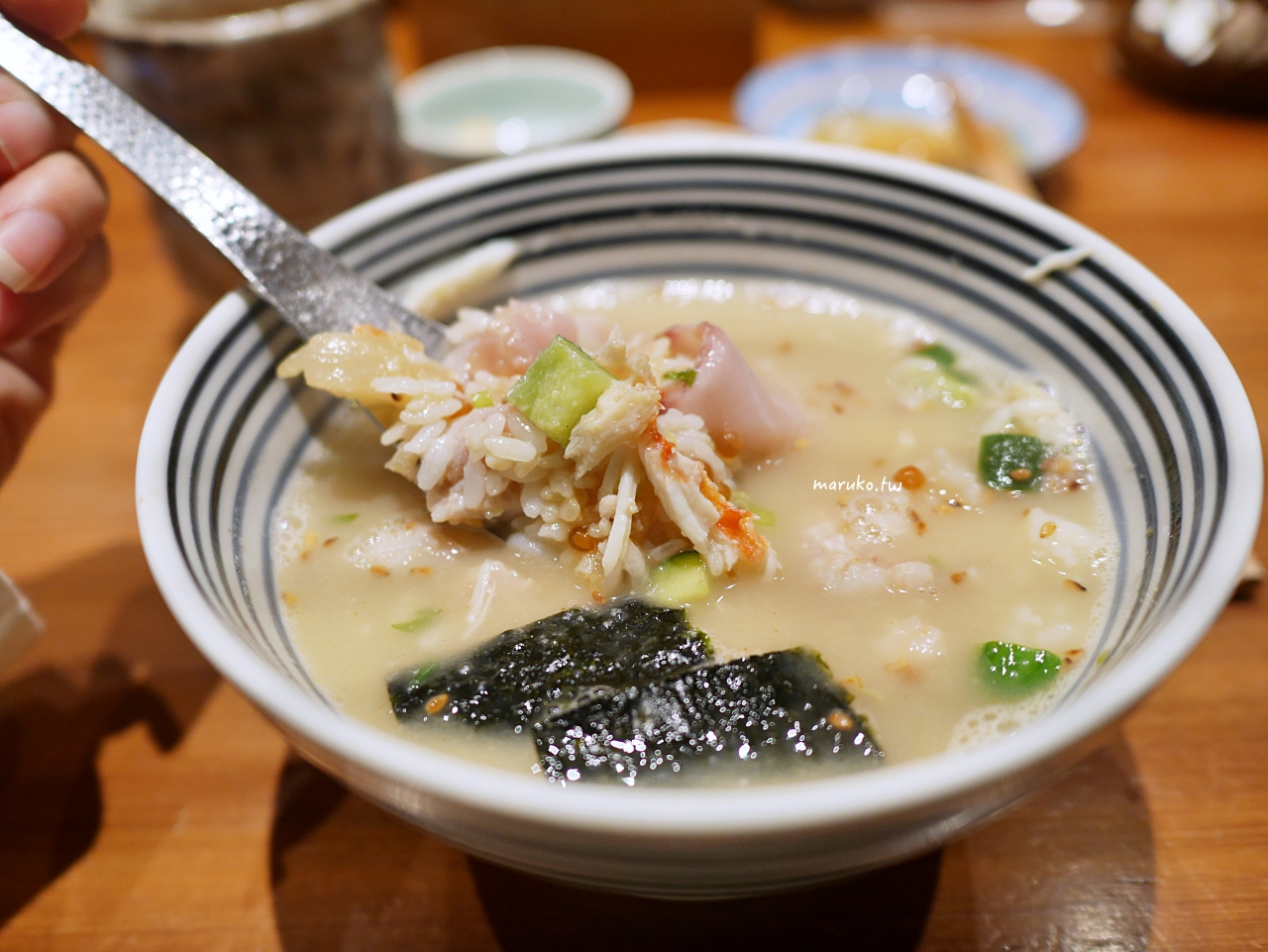 【台北信義】日本橋海鮮丼辻半 (Tsujihan) 攻略！東京排名第一「珠寶盒海鮮丼」，必吃獨創真鯛高湯茶泡飯 @Maruko(丸子)與美食有個約會