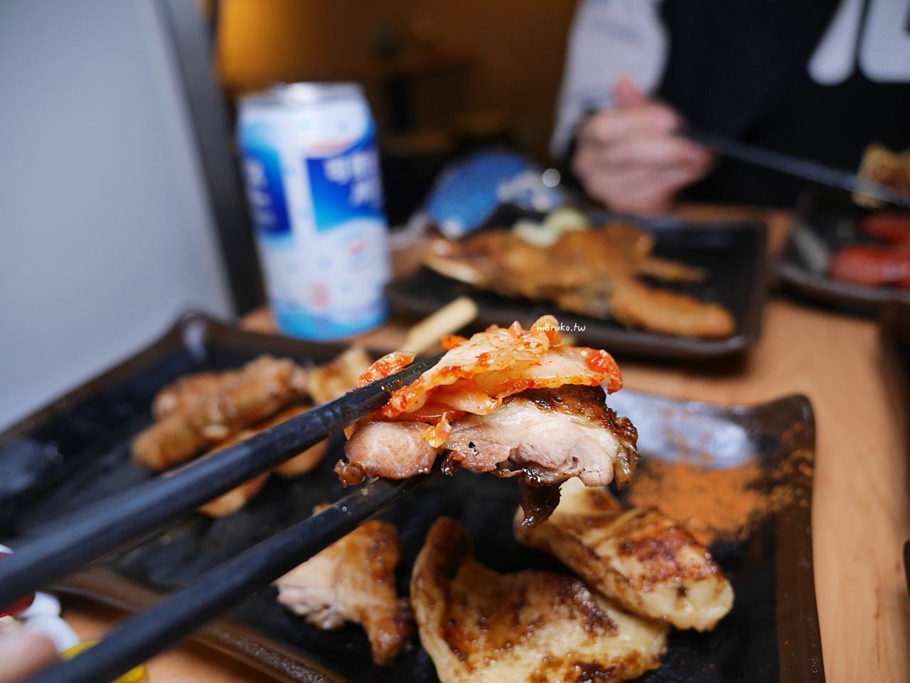 【台北】柒息地串燒居酒屋 東區平價秘醬串燒只要19元 泡菜免費續 朋友聚餐續攤首選推薦 @Maruko(丸子)與美食有個約會