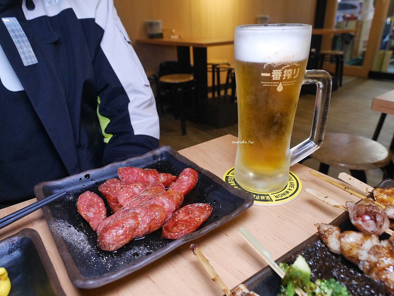 【台北】柒息地串燒居酒屋 東區平價秘醬串燒只要19元 泡菜免費續 朋友聚餐續攤首選推薦 @Maruko(丸子)與美食有個約會