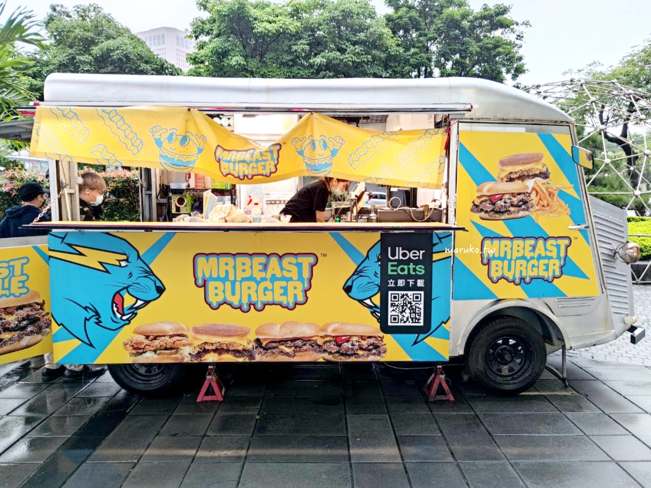 MrBeast Burger 來自美國全球超過1000家連鎖,網紅漢堡這樣點才吃的到 @Maruko(丸子)與美食有個約會 MrBeast Burger 來自美國全球超過1000家連鎖,網紅漢堡這樣點才吃的到 @Maruko(丸子)與美食有個約會
