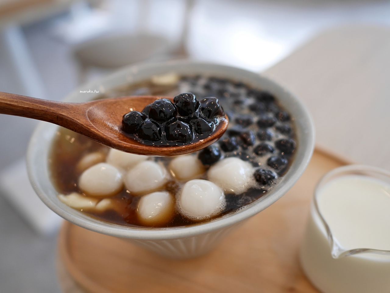桃園 澎湃豆花 嫩豆花(仙草) 黑糖冰沙 免費續加任選三樣配料 好實在 @Maruko(丸子)與美食有個約會 桃園 澎湃豆花 嫩豆花(仙草) 黑糖冰沙 免費續加任選三樣配料 好實在 @Maruko(丸子)與美食有個約會