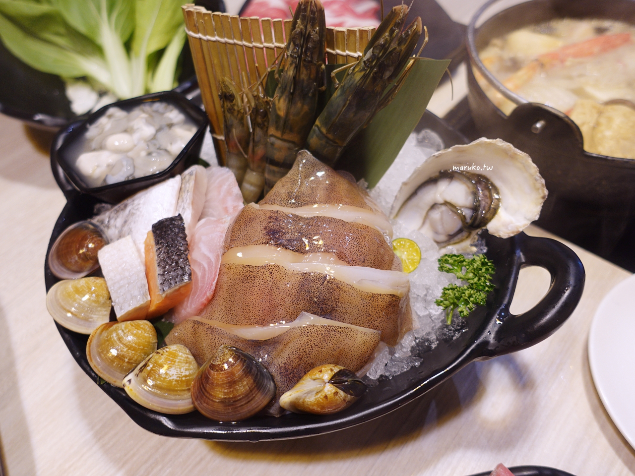 【屏東】築間幸福鍋物 營業至凌晨四點火鍋餐廳,HERSHEY’S 冰沙喝到飽,集點送美國濕式熟成沙朗牛肉,外帶只要47折 @Maruko(丸子)與美食有個約會 【屏東】築間幸福鍋物 營業至凌晨四點火鍋餐廳,HERSHEY’S 冰沙喝到飽,集點送美國濕式熟成沙朗牛肉,外帶只要47折 @Maruko(丸子)與美食有個約會
