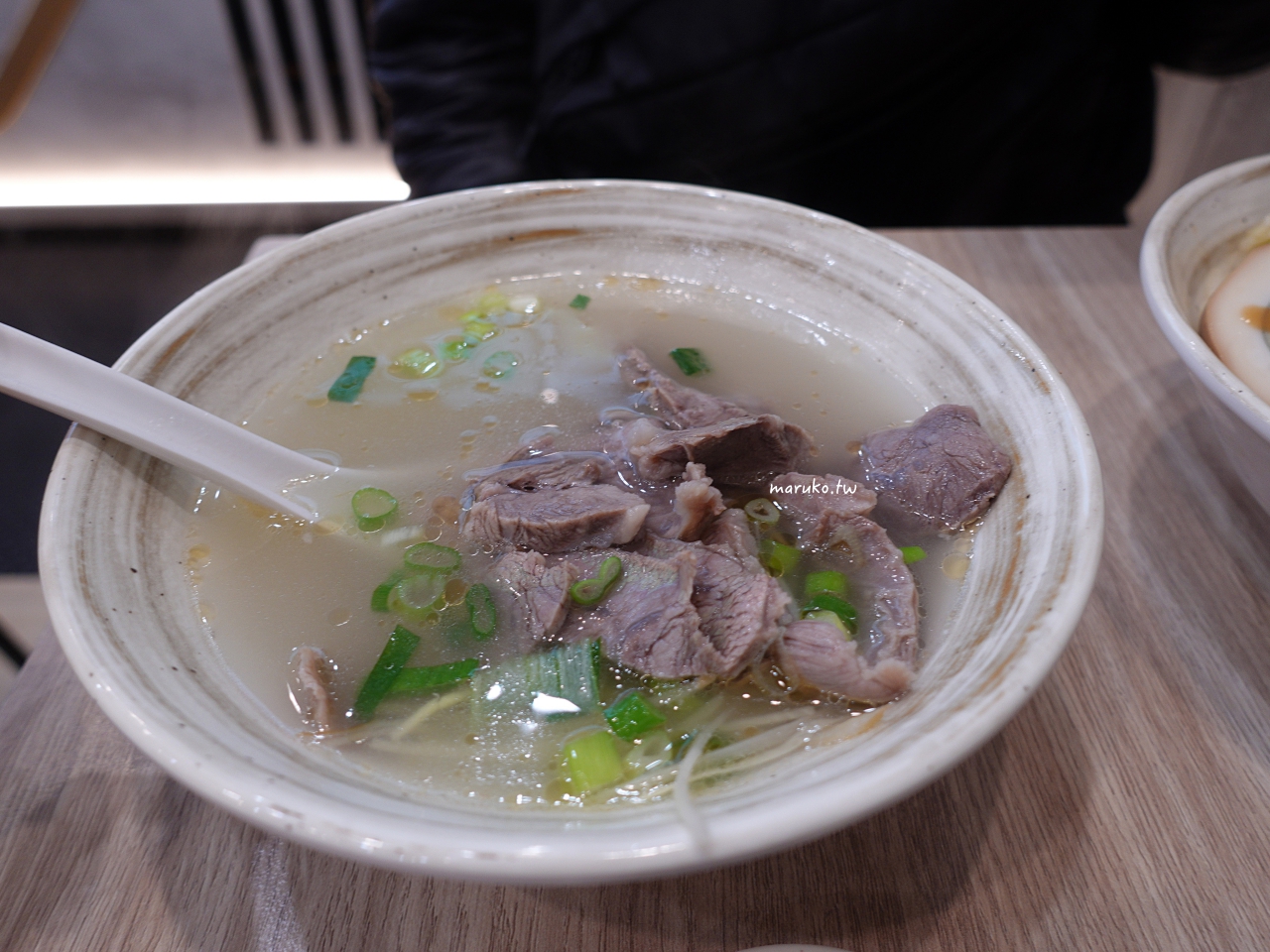 【萬華美食】阿昌意麵｜40年老店翻新，台南鹽水意麵一解南部人鄉愁 @Maruko(丸子)與美食有個約會